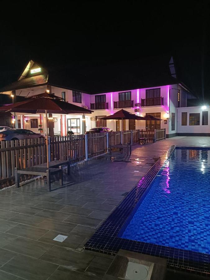 Villa Wanie Inn Сетиу Екстериор снимка