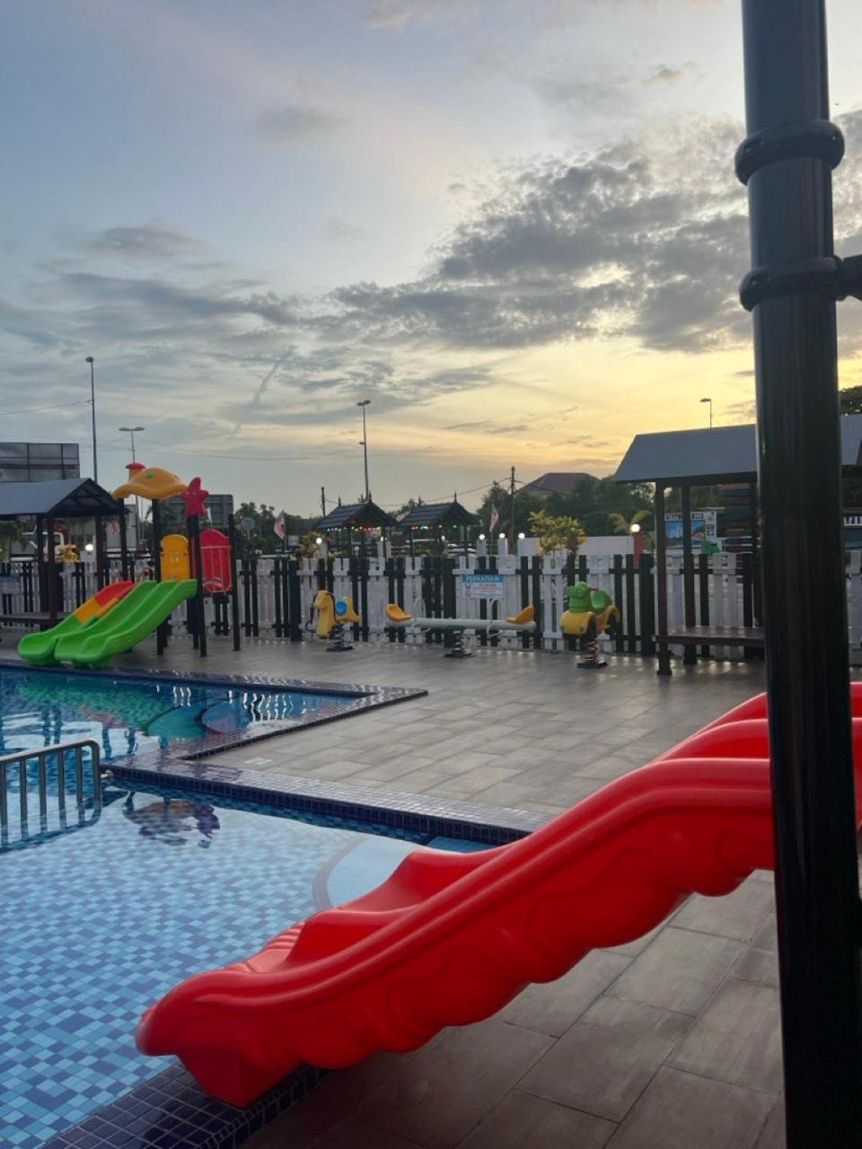 Villa Wanie Inn Сетиу Екстериор снимка
